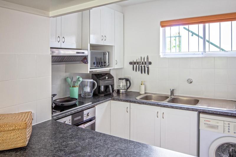 To Let 2 Bedroom Property for Rent in Hout Bay Western Cape